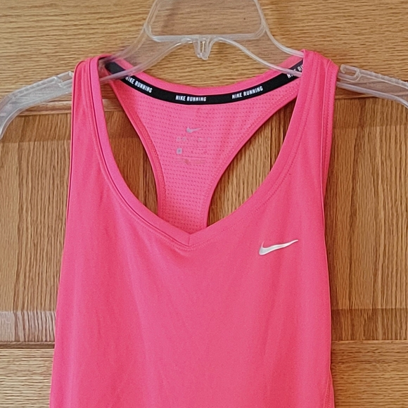 Nike Tank Top - Picture 2 of 4